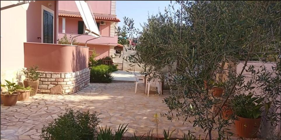 Victoria Apartments Εξαμίλιο Εξωτερικό φωτογραφία