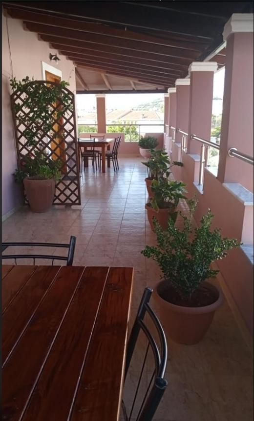 Victoria Apartments Εξαμίλιο Εξωτερικό φωτογραφία